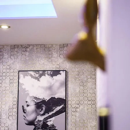 Apartamento Monochrome Nest Budapeste