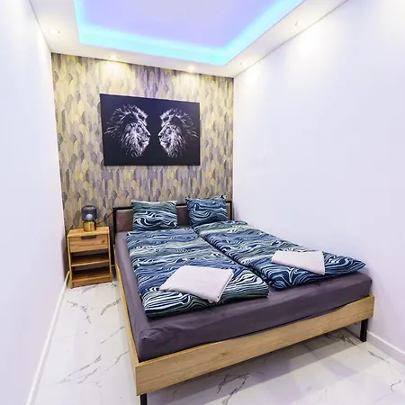 Monochrome Nest Budapeste