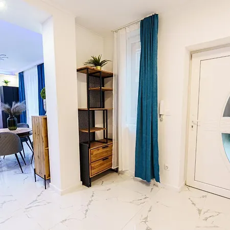 Apartment Monochrome Nest Budapest